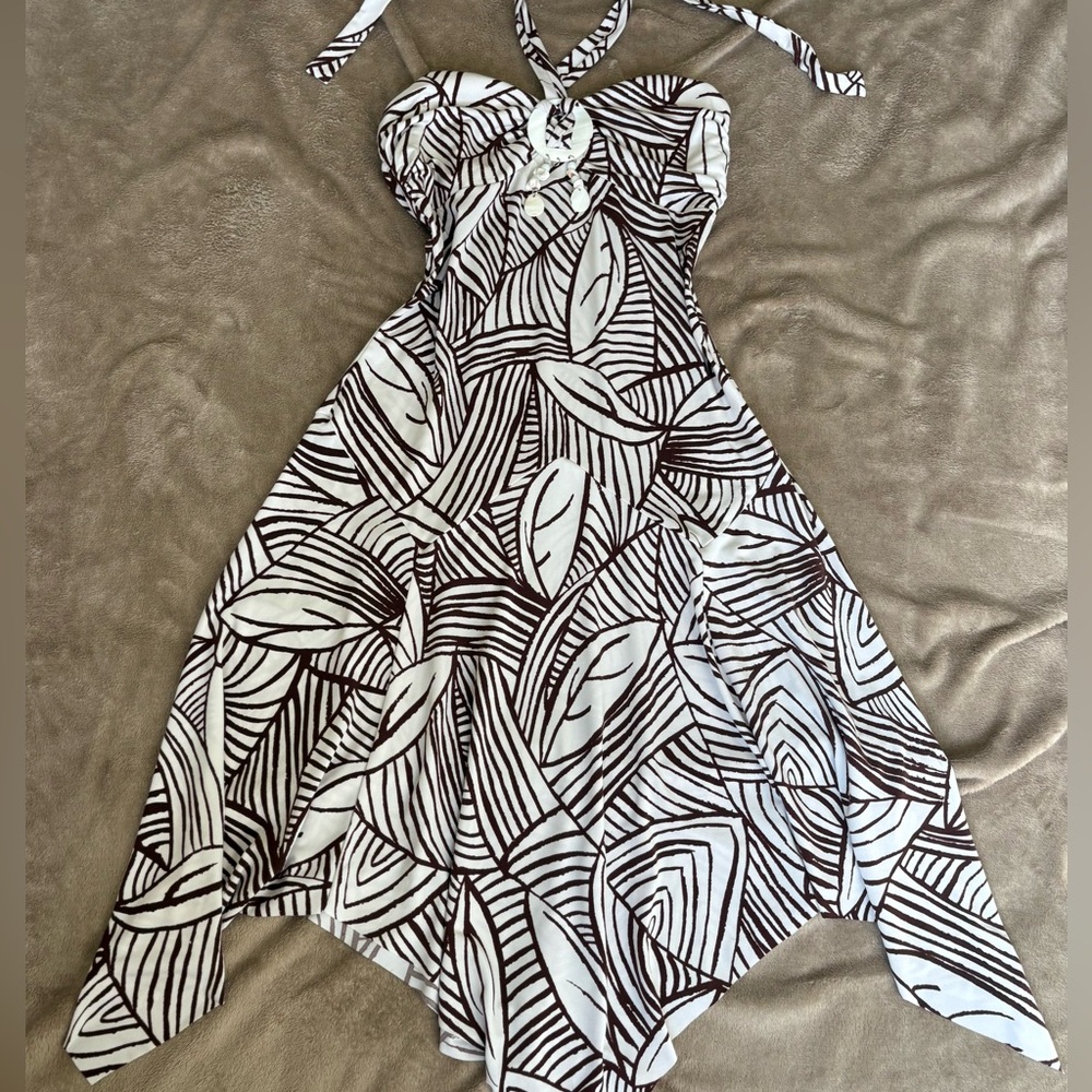 VENUS Brown and White Patterned Fabric
